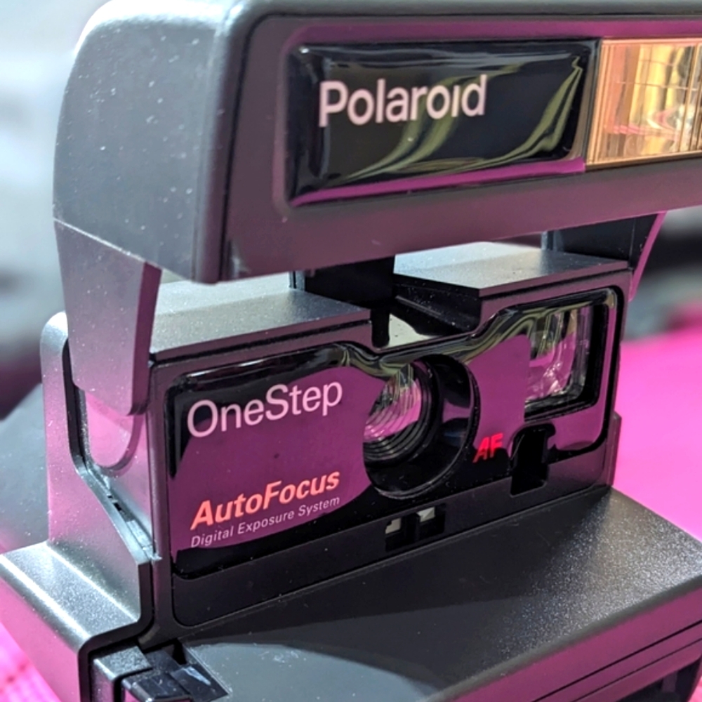 Polaroid One Step Auto Focus Digital Exposure System AF 600 Vintage Film Camera